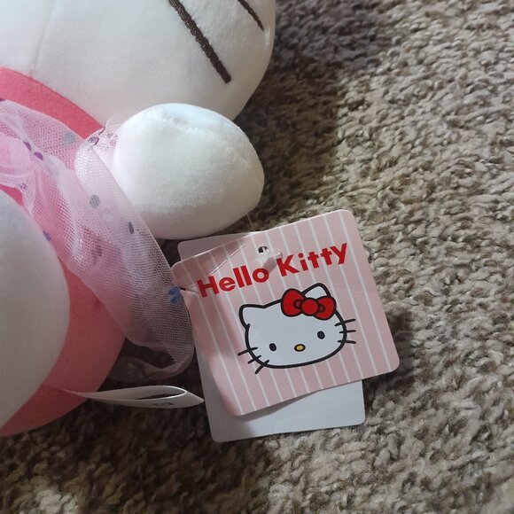 Hello kitty plush - Picture 4 of 5